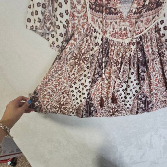 Petal and Pup Boho Sz8 Hippie 70s Vibe blouse w Tassles. Floral. Lace Accents. - Picture 13 of 14